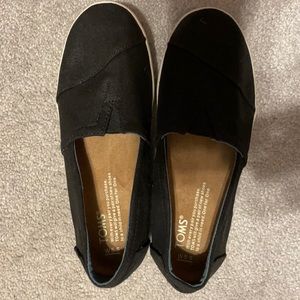 Black TOMS Avalon slip-on canvas shoes